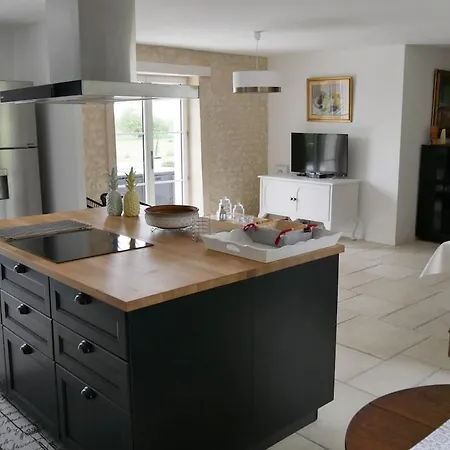 Villa Charmante Maison Charentaise - Piscine - Sauna Baignes-Sainte-Radegonde