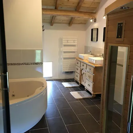 Charmante Maison Charentaise - Piscine - Sauna Villa *