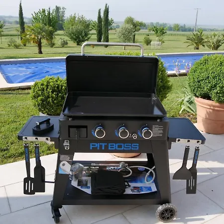 Charmante Maison Charentaise - Piscine - Sauna *