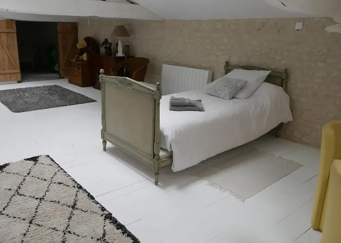 Villa Charmante Maison Charentaise - Piscine - Sauna *