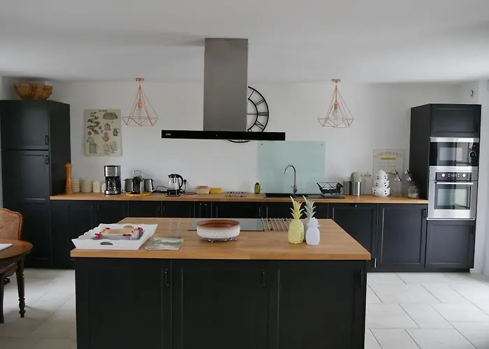 Charmante Maison Charentaise - Piscine - Sauna