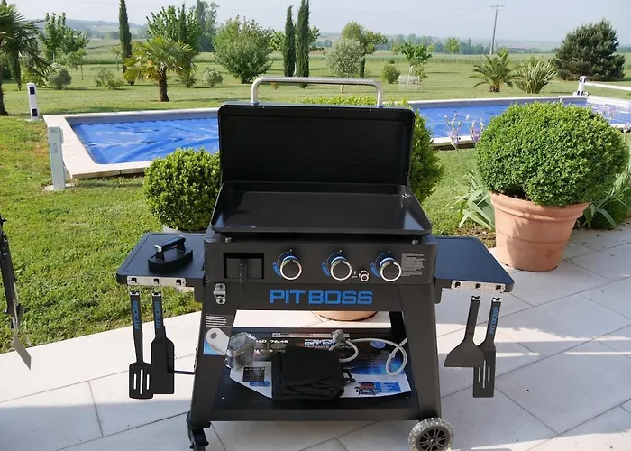 Charmante Maison Charentaise - Piscine - Sauna *