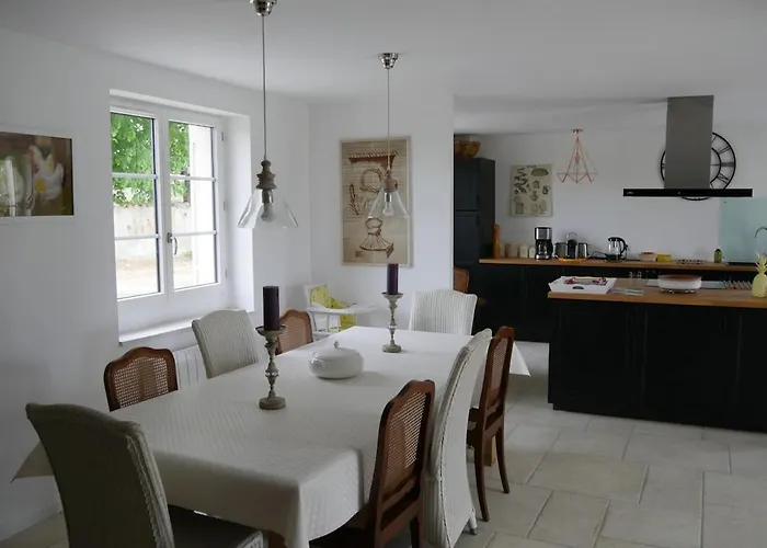 Villa Charmante Maison Charentaise - Piscine - Sauna *