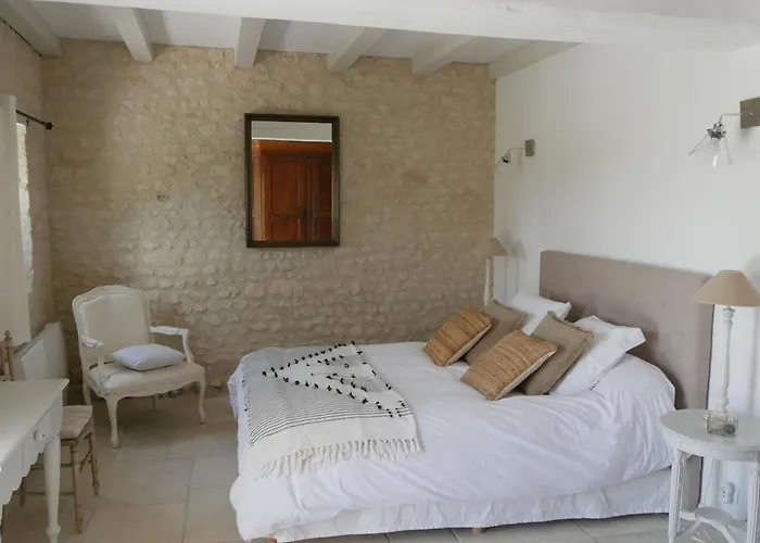 Charmante Maison Charentaise - Piscine - Sauna Baignes-Sainte-Radegonde